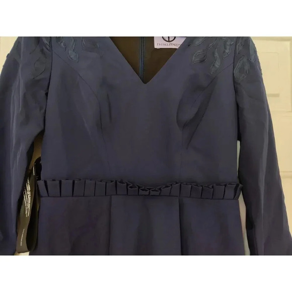 JS Collections Gown Navy V-Neck Hi-Low Long Sleeve Side Pockets Formal Dress 4 - Picture 6 of 9